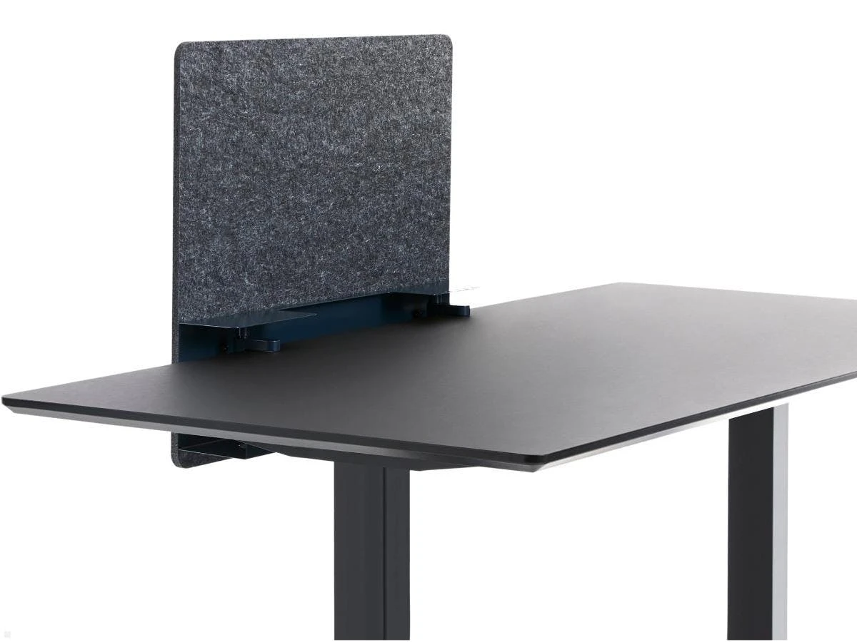 Null APTO Filz Schreibtisch Trennwand 110x60x1cm Mit Tischklemmen, Schwarz 3 Null APTO Filz Schreibtisch Trennwand 110x60x1cm Mit Tischklemmen, Schwarz – Bild 3